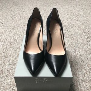 Jessica Simpson Black Leather Pumps
